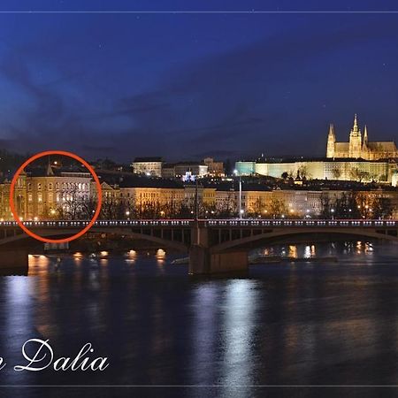 Apartman Dalia Janackovo Nabrezi Prague Exterior photo