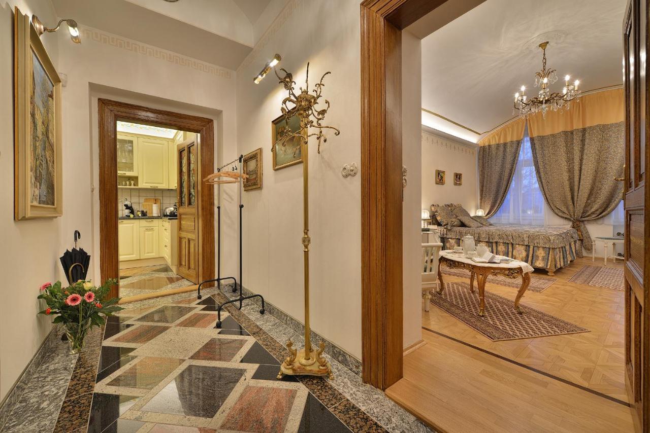 Apartman Dalia Janackovo Nabrezi Prague Exterior photo