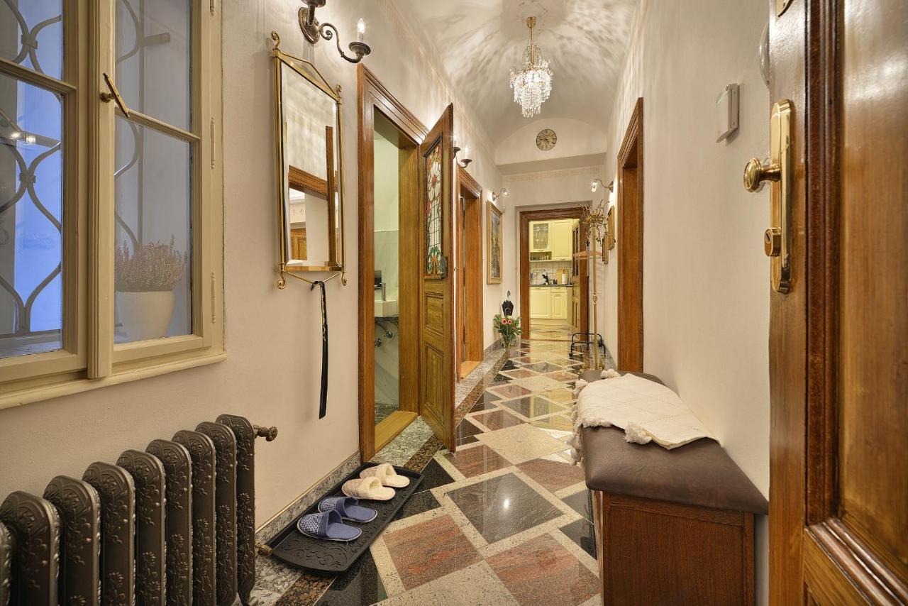 Apartman Dalia Janackovo Nabrezi Prague Exterior photo